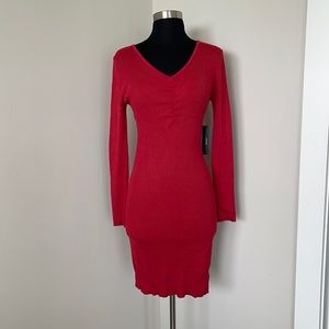 Long sleeve ribbed body-con dress